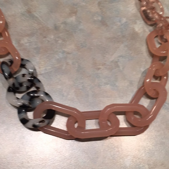Banana Republic chain necklace - Picture 3 of 5